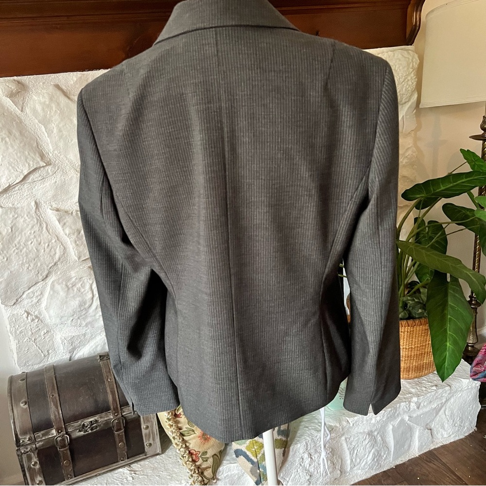 Jones Wear Blazer Jacket Charcoal Pinstriped Size 10 - Picture 6 of 10